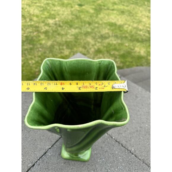 VTG Camark Pottery Emerald Jade Green Square Swirl Twirl Vase 12-1/4”~No Marking - Picture 10 of 10